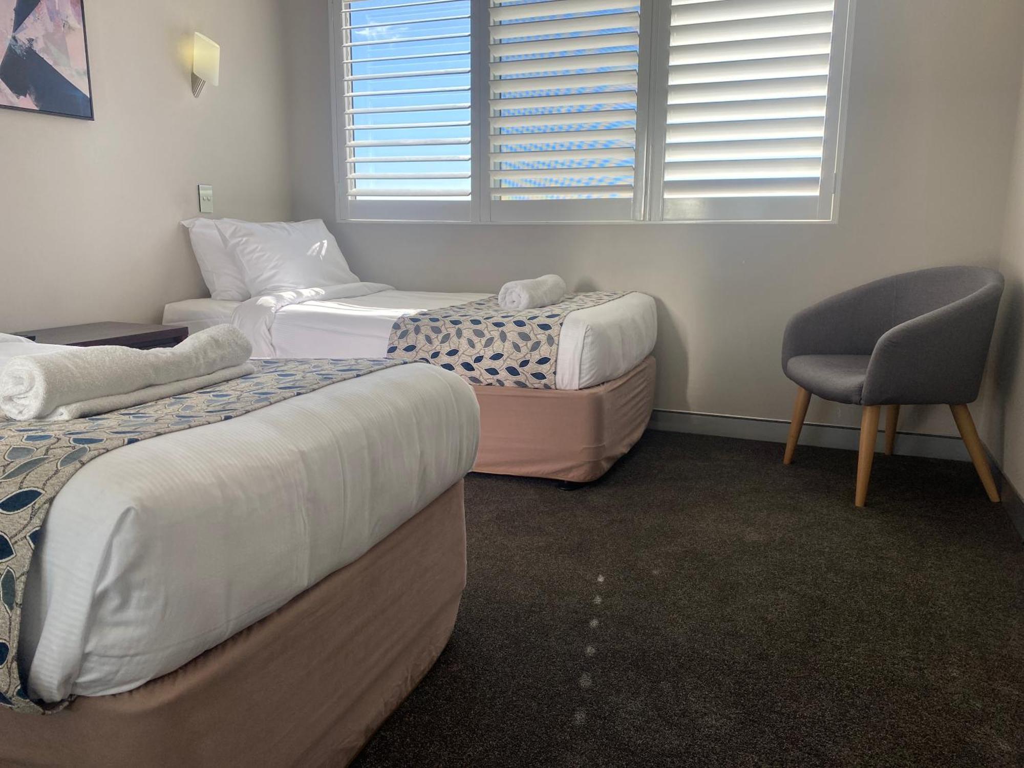 Redvue Holiday Apartments Redcliffe Bagian luar foto