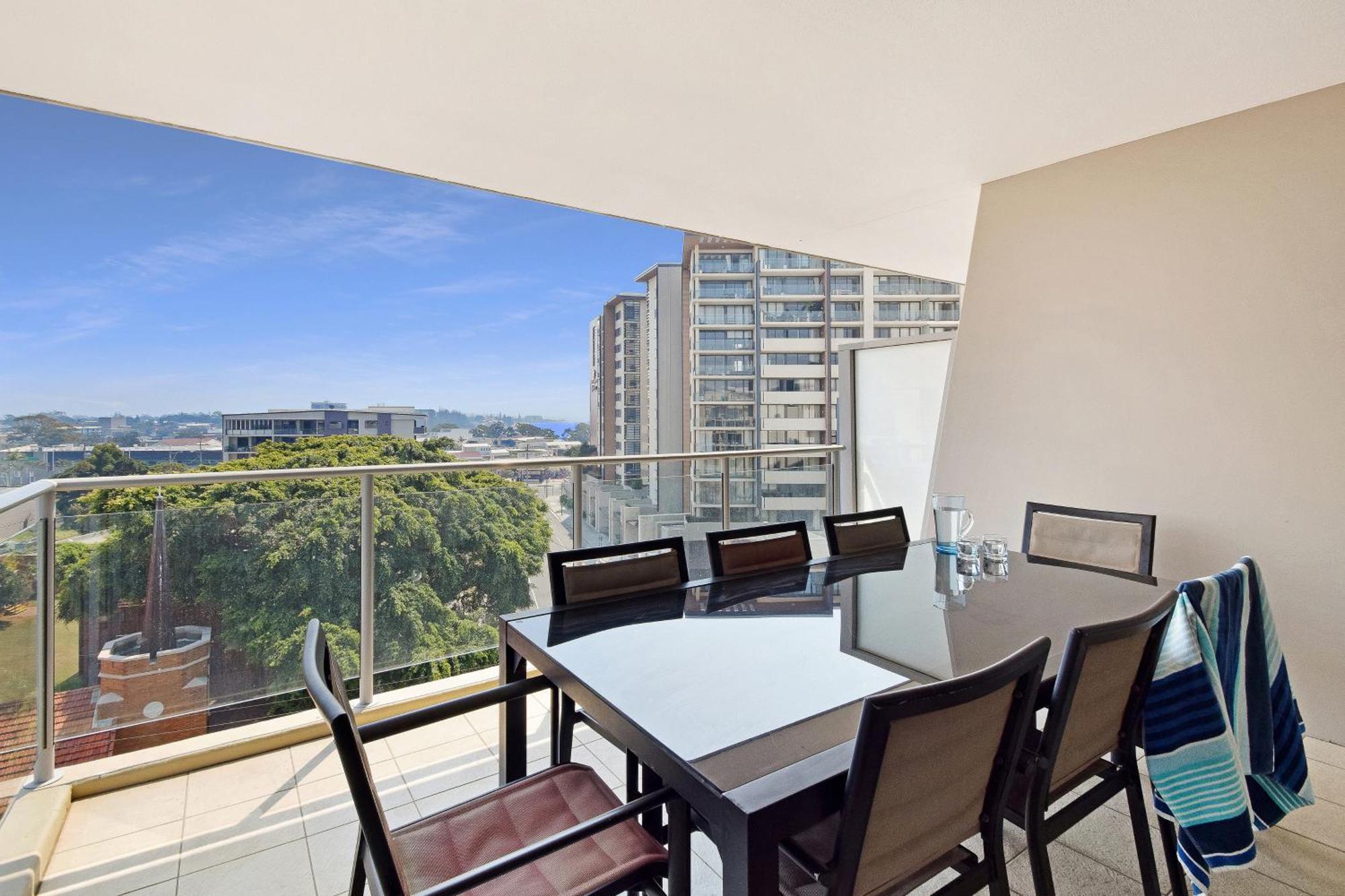 Redvue Holiday Apartments Redcliffe Bagian luar foto
